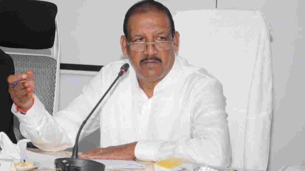 Dr Vijaykumar Gavit