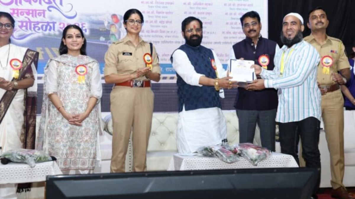 संकटग्रस्तांच्या मदतीला धावून जाणाऱ्या जीवनदूतांचे कार्य अतुलनीय – पालकमंत्री भरतशेठ गोगावले