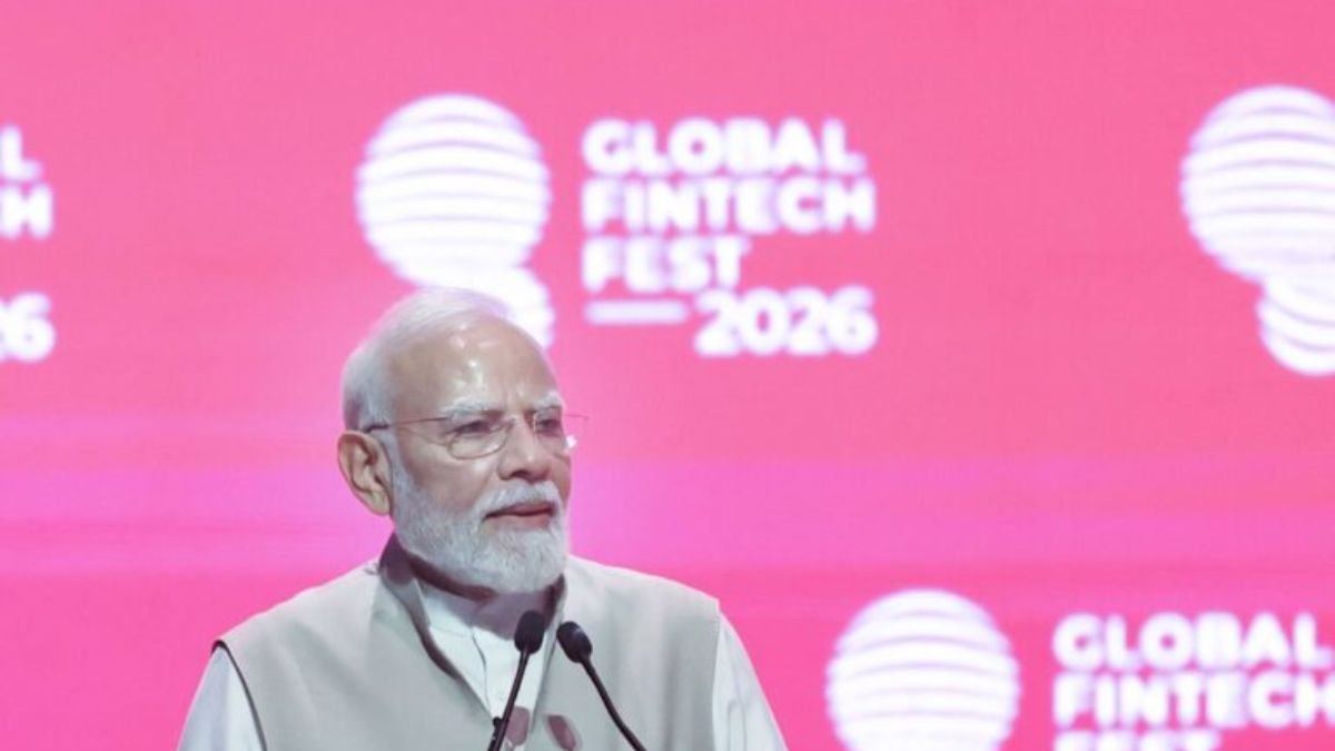 फिनटेक क्षेत्राने पेमेंट्सपलीकडे क्रेडिट, विमा, बचत, गुंतवणूक व पेन्शन सेवांचा विस्तार करावा – प्रधानमंत्री नरेंद्र मोदी