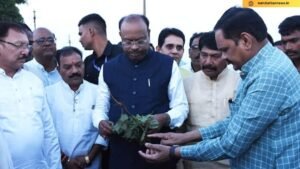 handrashekhar-bawankule-aid-to-farmers