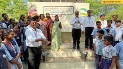devre-vidyalayat-jagatik-hat-dhuva-dinanimitta-swachhatacha-jagar