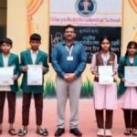 Eklvia Model Residential School Students Participate in Indian Art and Culture