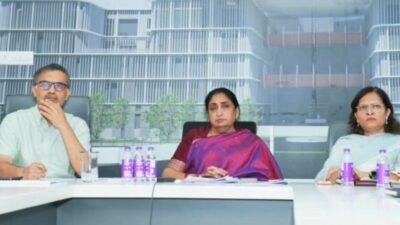 deputy-cm-sunetra-ajit-pawar-reviews-pune-growth-hub-development-plan